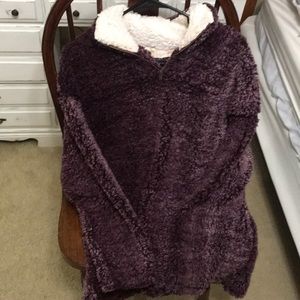 Altar’d State Women’s Medium Sherpa Pullover